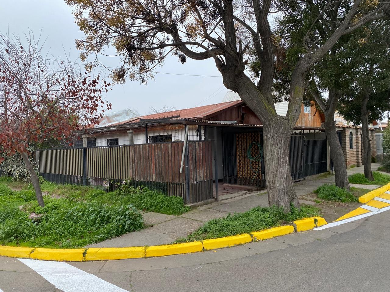 Se Vende Casa A Pasos De Av Illanes, Calle Las Verbenas